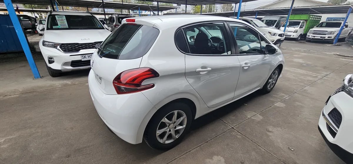 PEUGEOT 208 1.2 Active Pack Puretech E6 Mt año 2016