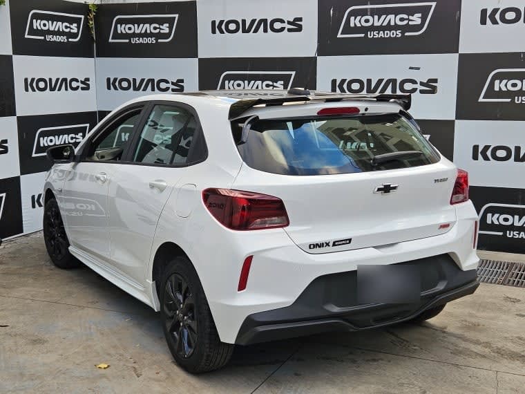 Chevrolet Onix 1.0t Rs Mt año 2025