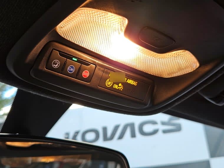 Chevrolet Onix 1.0t Rs Mt año 2025