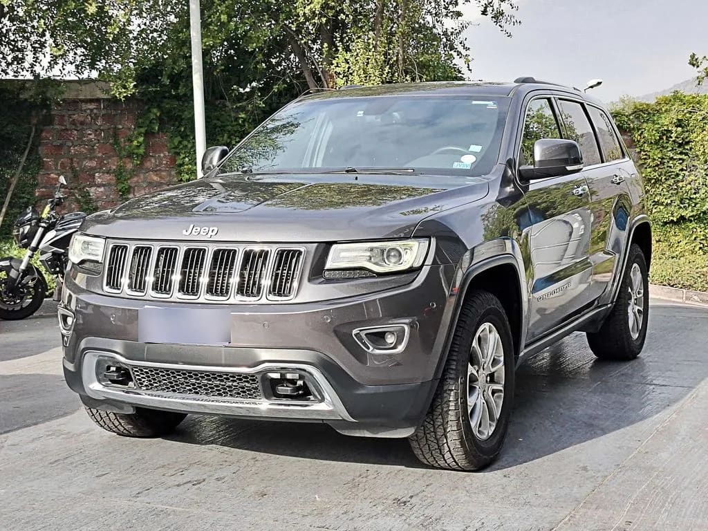 Jeep Grand Cherokee 3.6 Limited At 4x4 año 2016