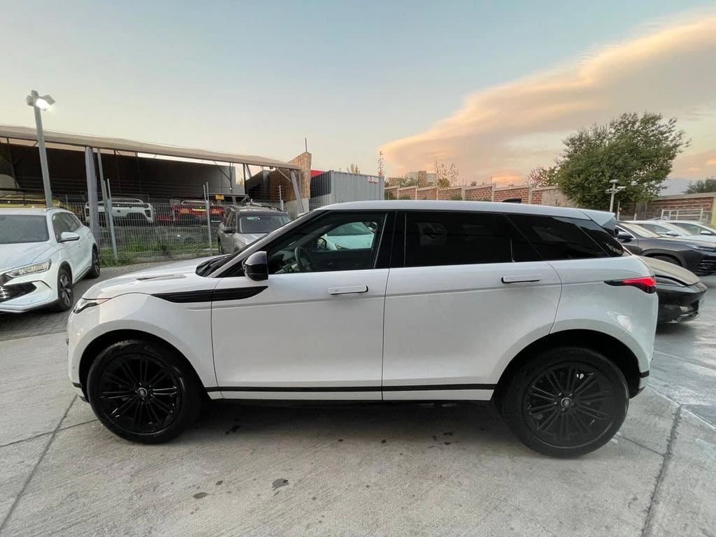 Land Rover Range Rover Evoque 2.0 S Hibrido 4x4 200hp At 5p año 2024
