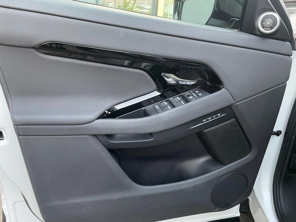 Land Rover Range Rover Evoque 2.0 S Hibrido 4x4 200hp At 5p año 2024