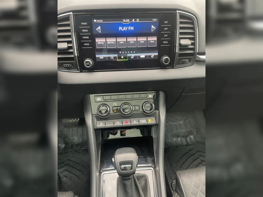 Skoda Karoq 1.4 Tsi Ambiente At año 2021