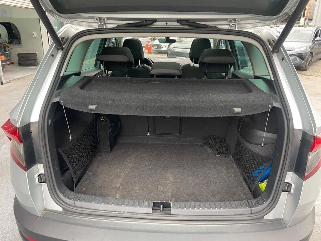 Skoda Karoq 1.4 Tsi Ambiente At año 2021