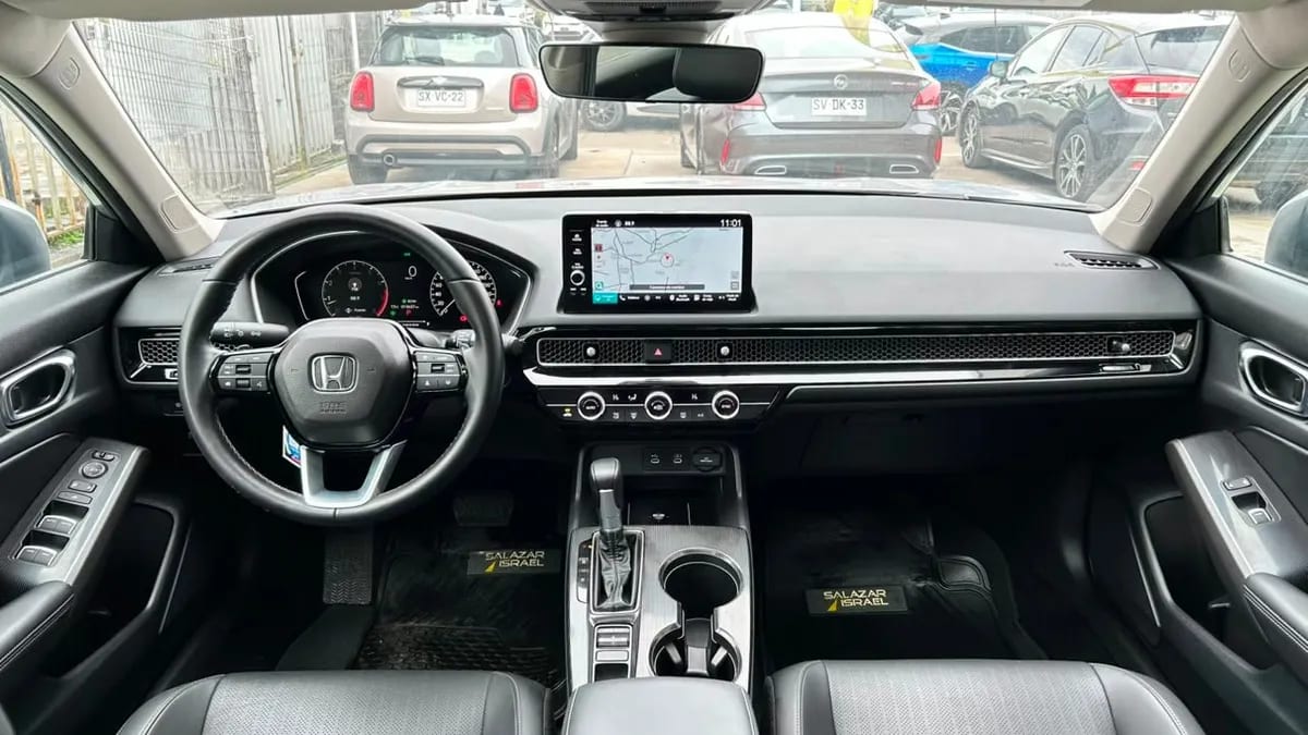 Honda Civic Touring 1.5 Aut año 2025