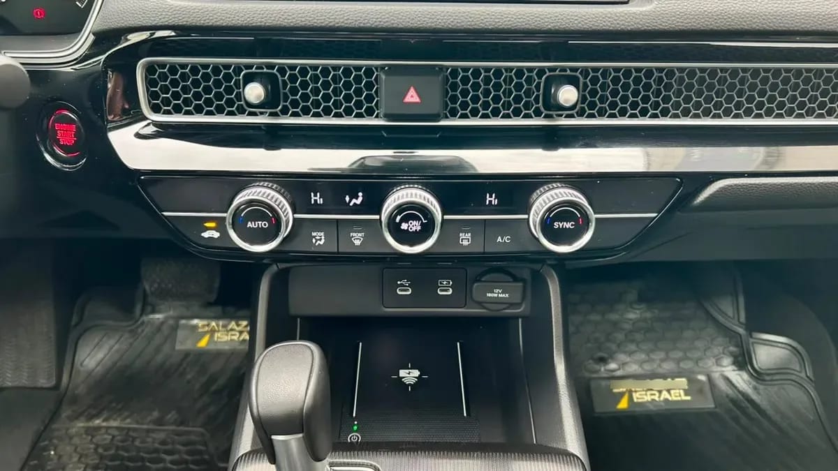 Honda Civic Touring 1.5 Aut año 2025