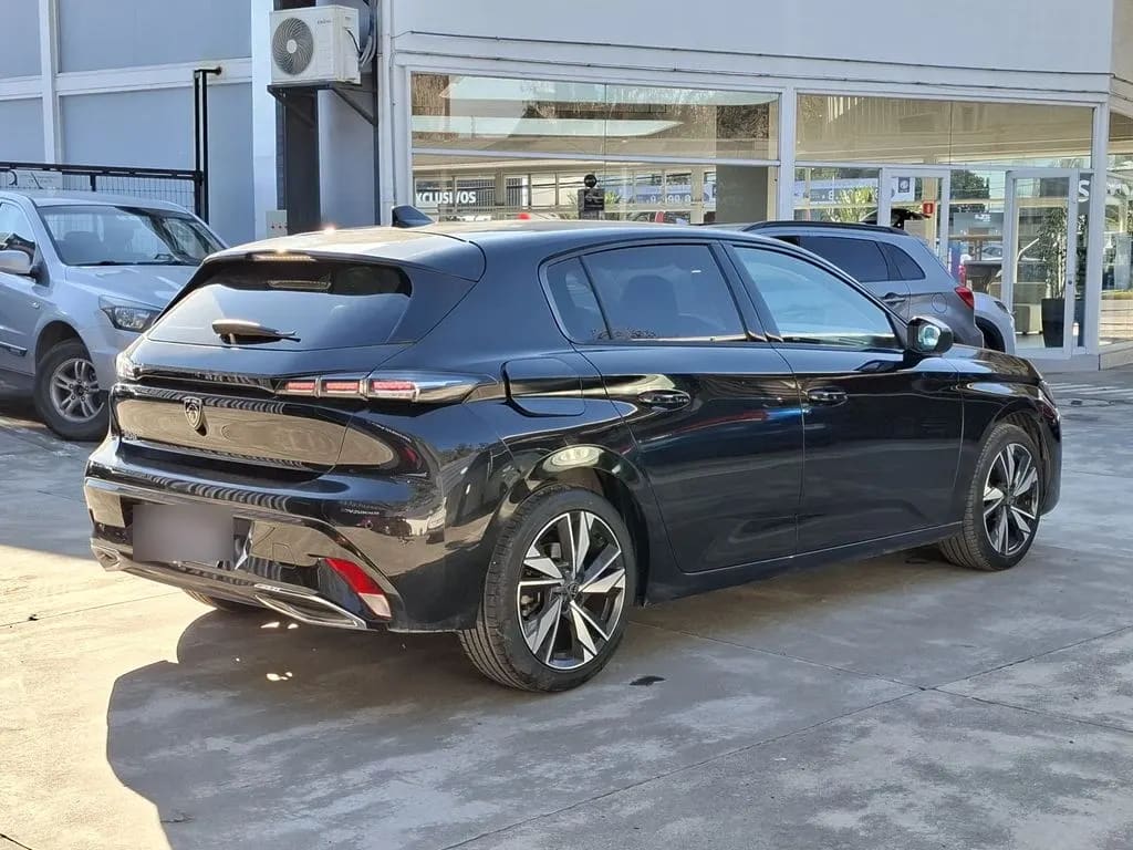 Peugeot 308 1.2 Allure Pack Puretech 130hp At año 2024