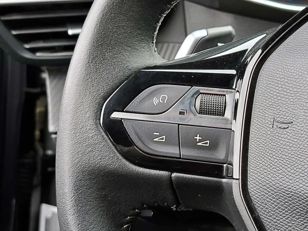 Peugeot 2008 1.2 Gt Ev At año 2023