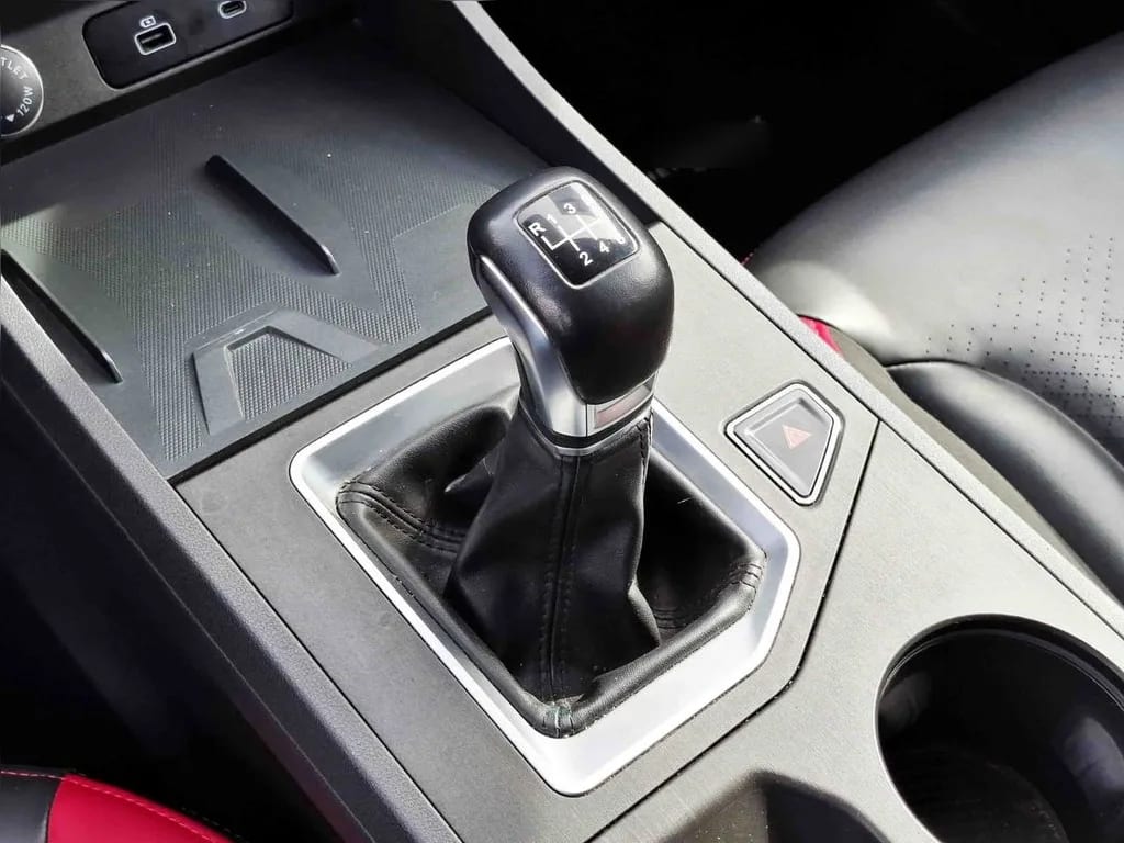 Jetour Dashing 1.5t Lux 4x2 Mt 5p año 2024