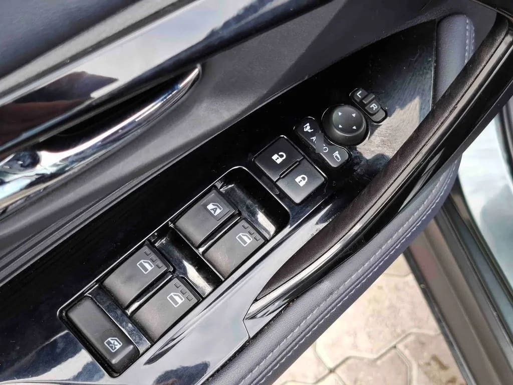 Toyota Yaris Cross 1.5 Xg 4x2 Cvt At 5p año 2024
