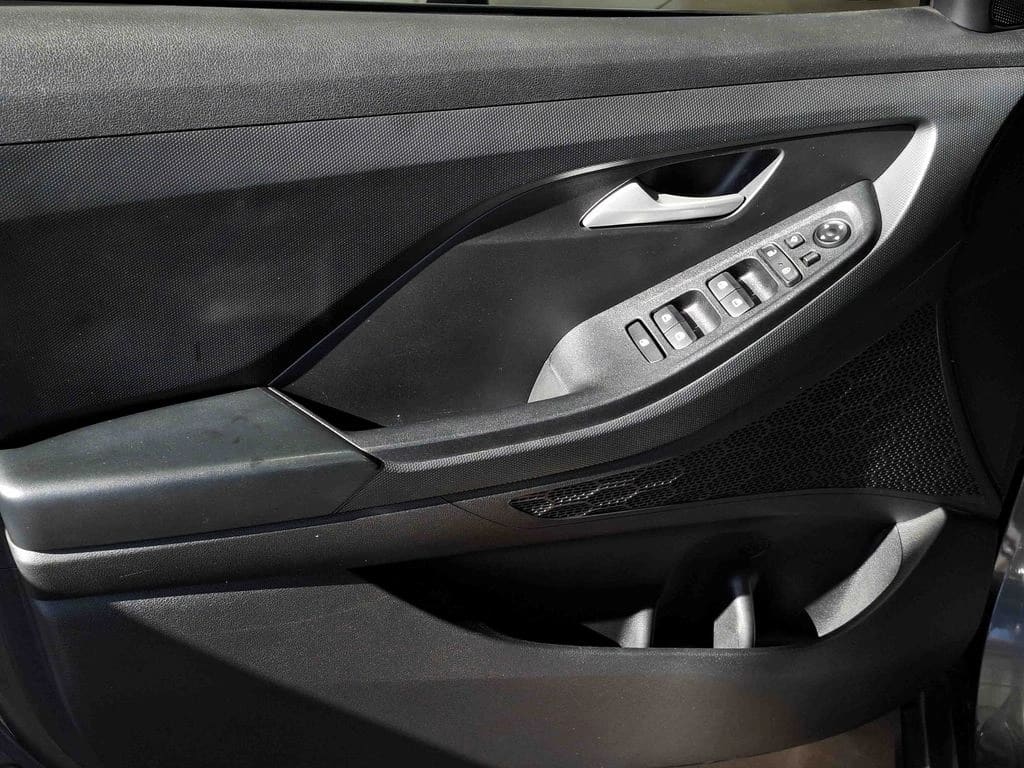Hyundai Creta 1.5 Plus Su2id 4x2 Cvt At 5p año 2025