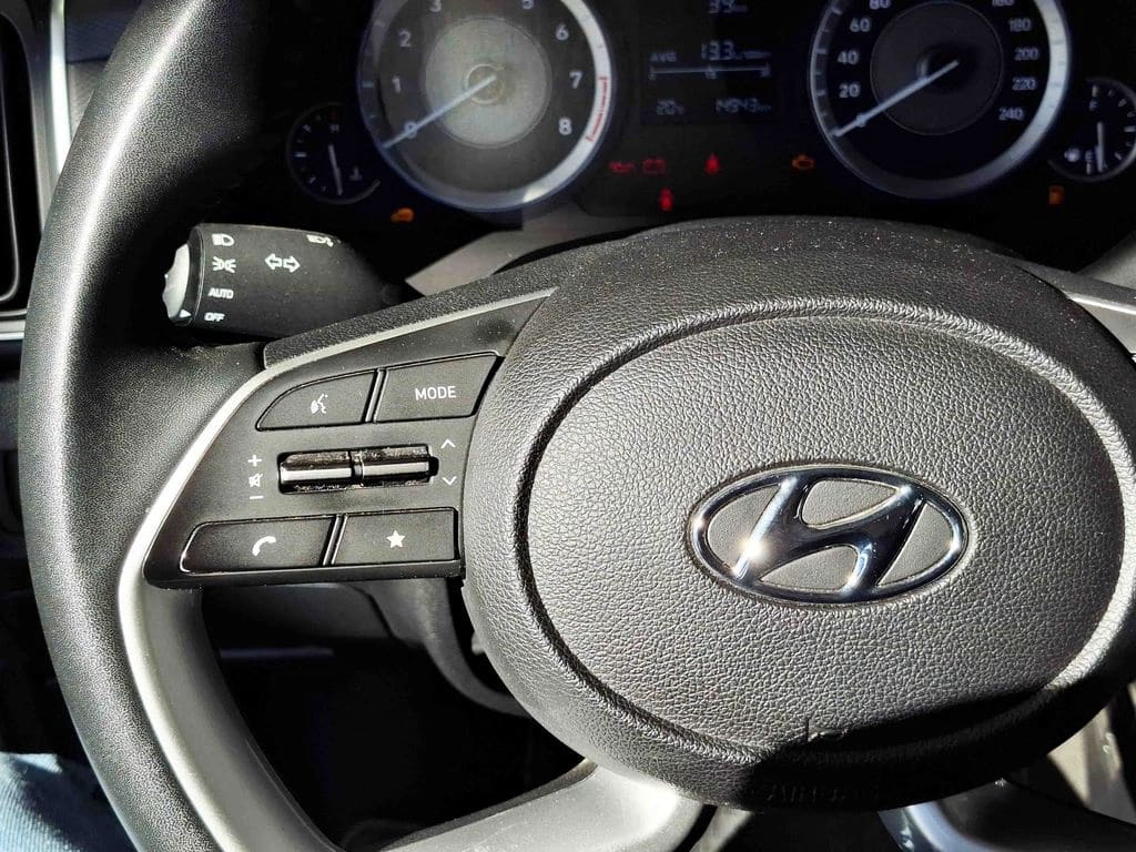 Hyundai Creta 1.5 Plus Su2id 4x2 Cvt At 5p año 2025