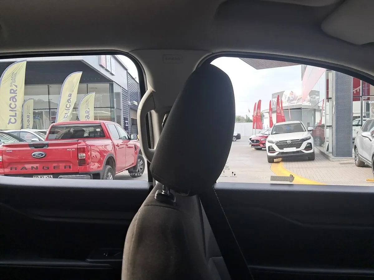 Ford Ranger 2.0 Xls Diesel 4x2 Dob. Cab. Mt 4p año 2025