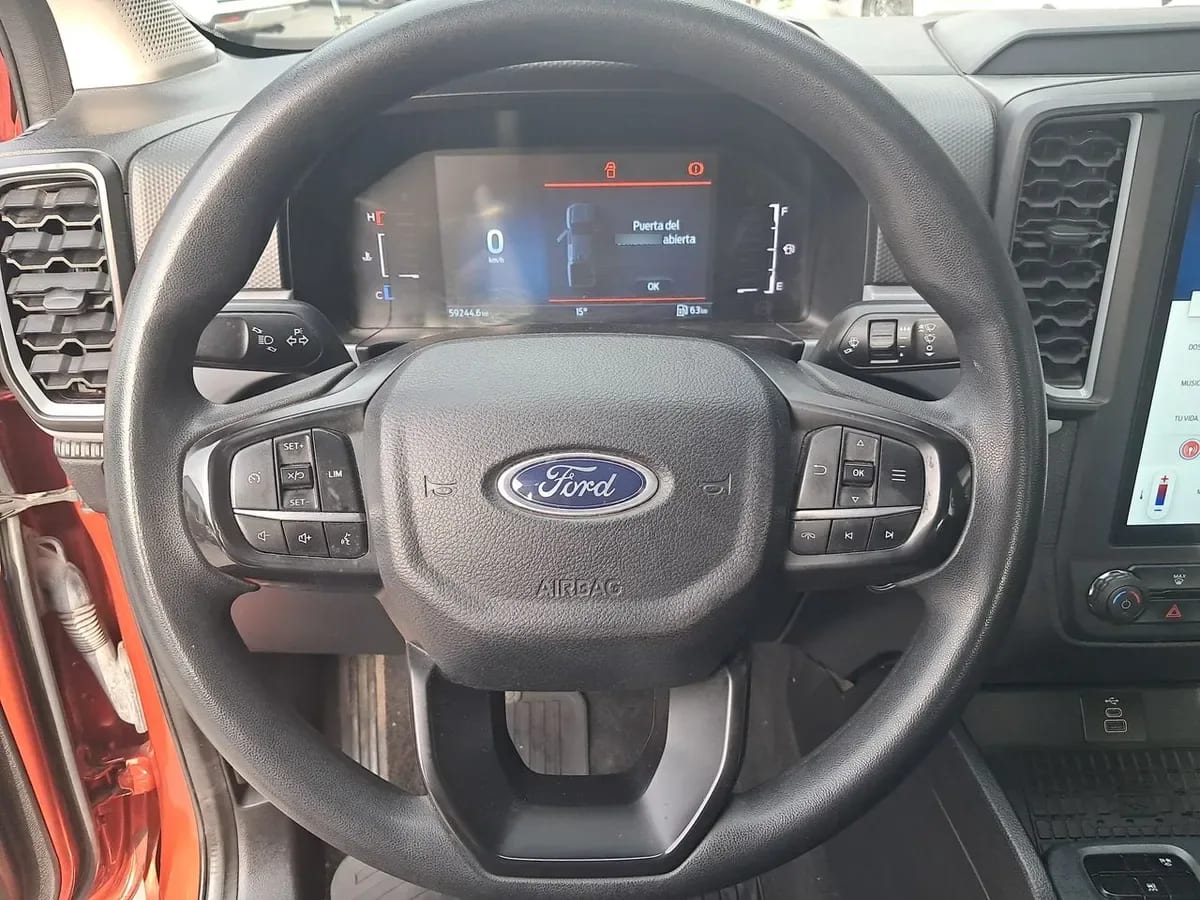 Ford Ranger 2.0 Xls Diesel 4x2 Dob. Cab. Mt 4p año 2025