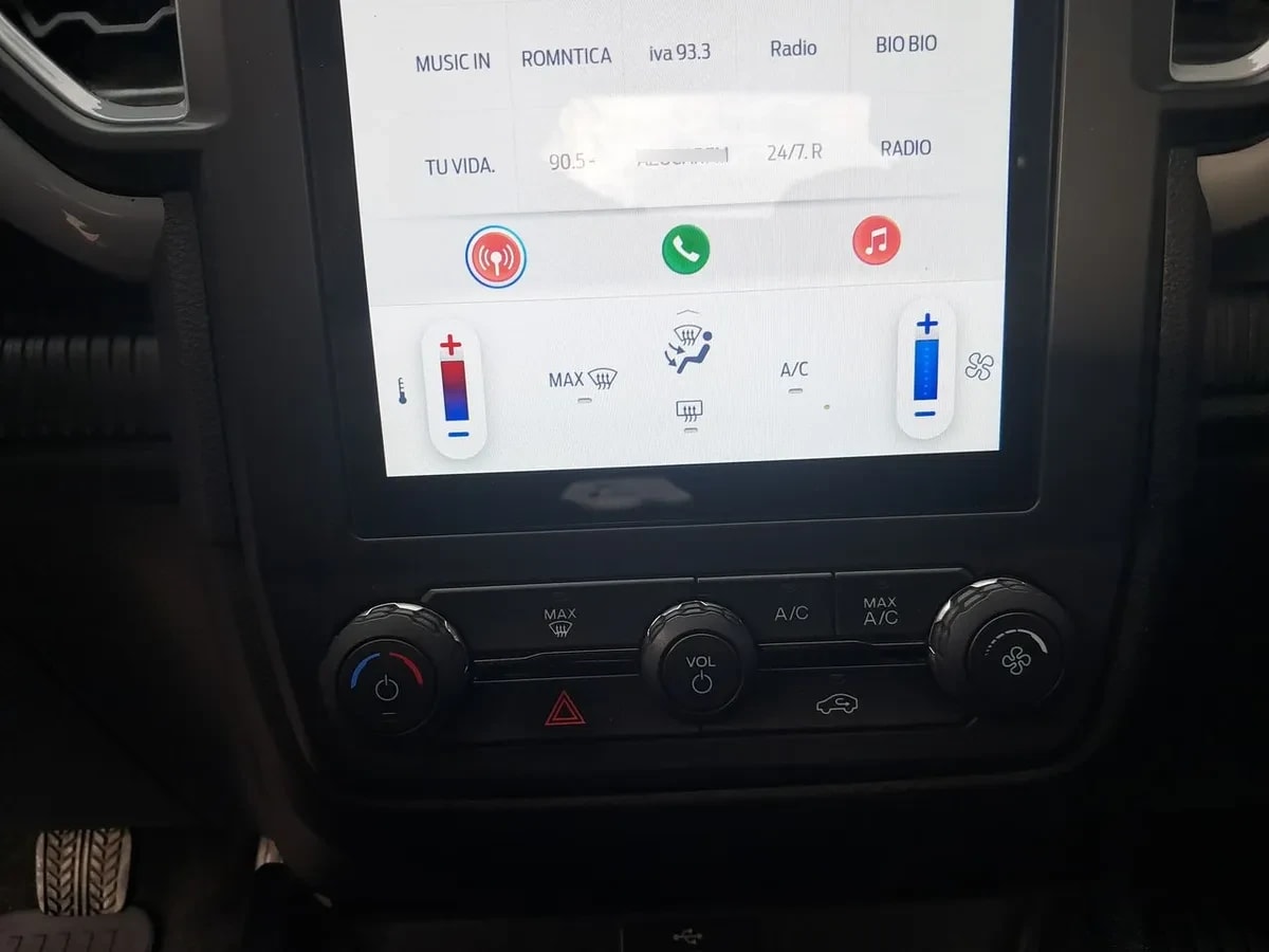 Ford Ranger 2.0 Xls Diesel 4x2 Dob. Cab. Mt 4p año 2025