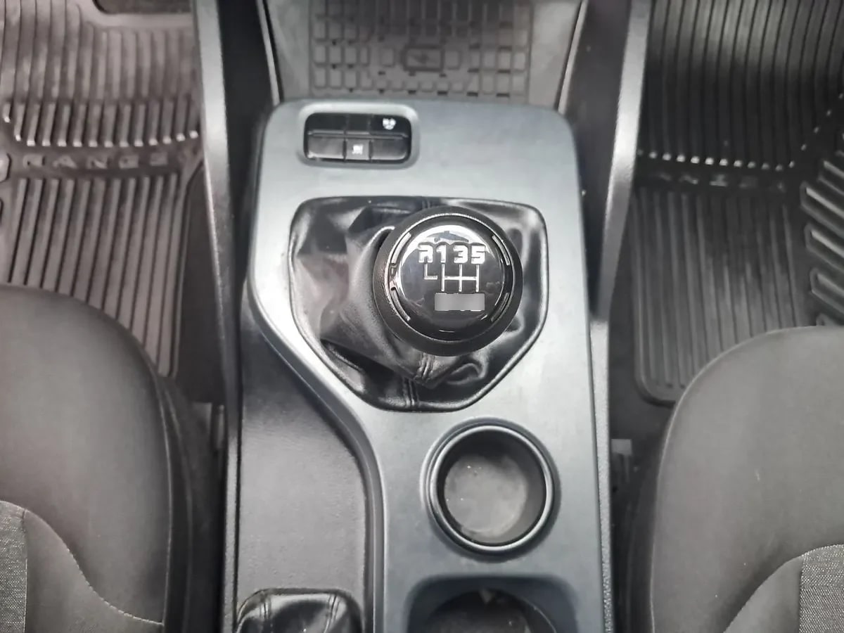 Ford Ranger 2.0 Xls Diesel 4x2 Dob. Cab. Mt 4p año 2025