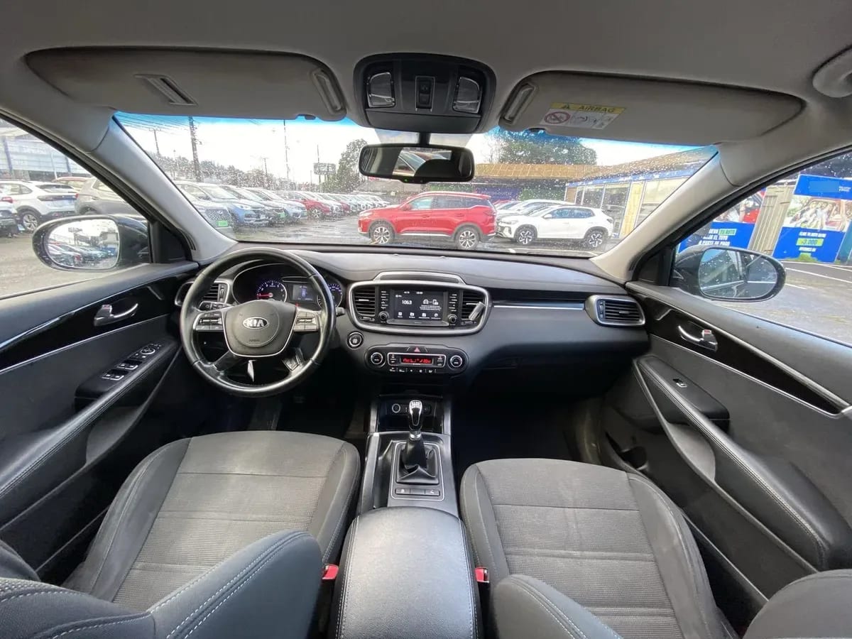 Kia Sorento 2.4 Ex 2wd Mt 5p año 2019
