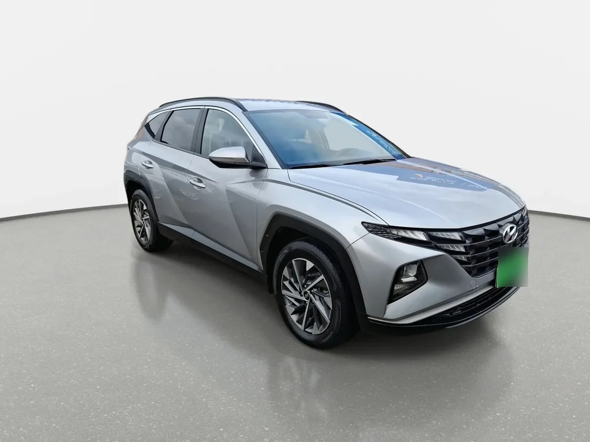 Hyundai Tucson 2.0 Nx4 Plus Fl 2wd At 5p año 2025