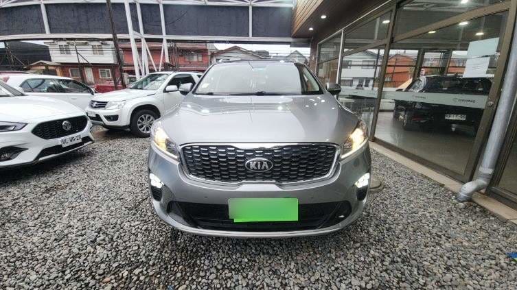 Kia Sorento 2.4 Gtl 2wd Special Pack At6 5p año 2021