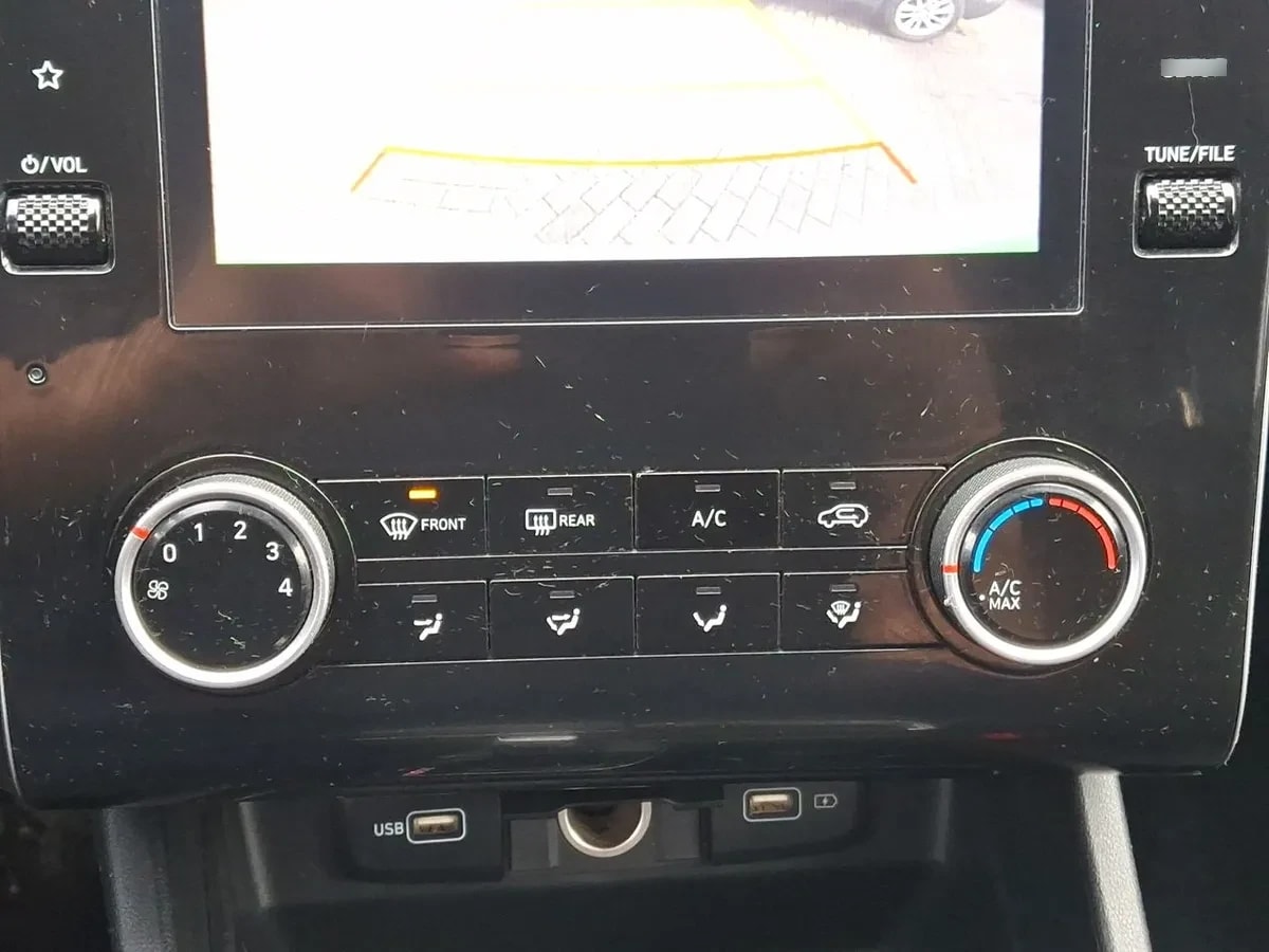 Hyundai Tucson 2.0 Nx4 Plus Fl 2wd At 5p año 2025