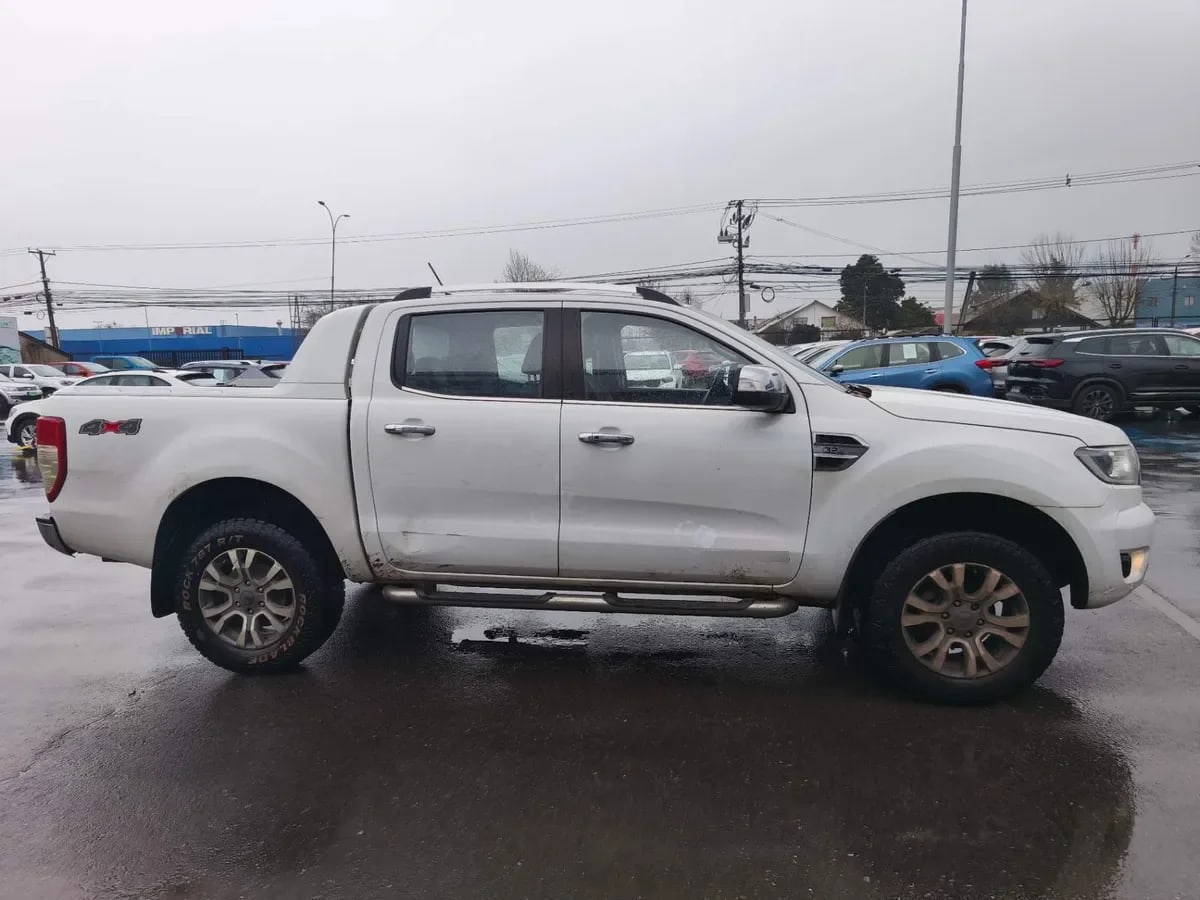 Ford Ranger 3.2 Ltd Euro 6 Diesel 4x4 Dob. Cab. At 4p año 2023