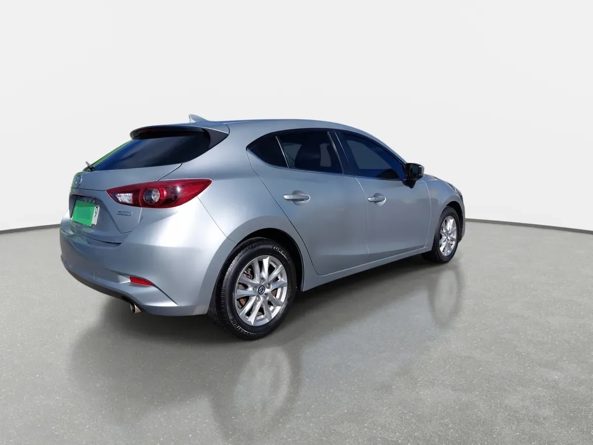 Mazda 3 2.0 Sport V Hb 6mt 5p año 2020