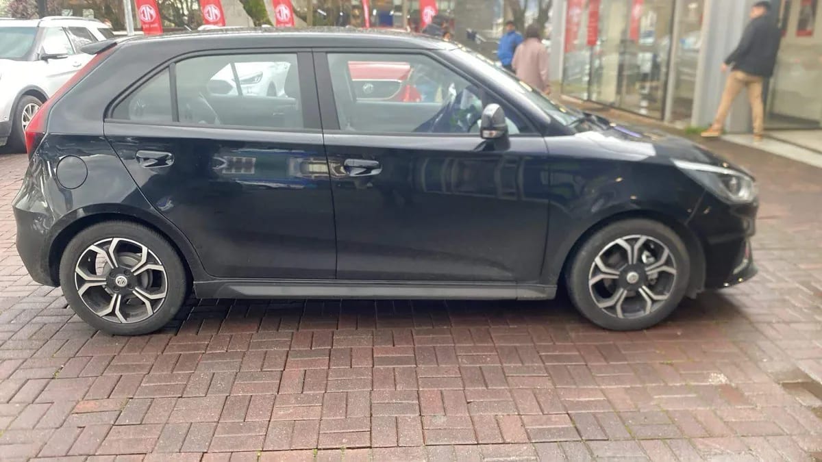 MG 3 1.5 Comfort 2wd Hb At 5p año 2025