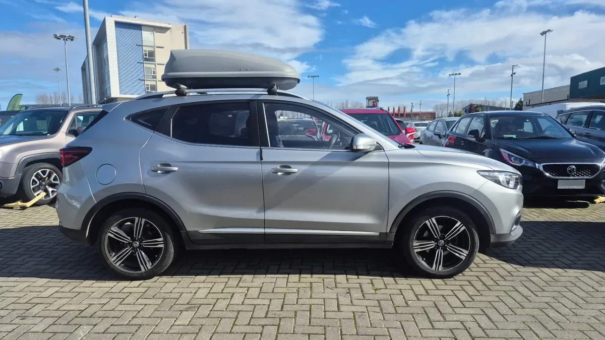 MG Mg Zs 1.5 Comfort 4x2 Mt 5p año 2022