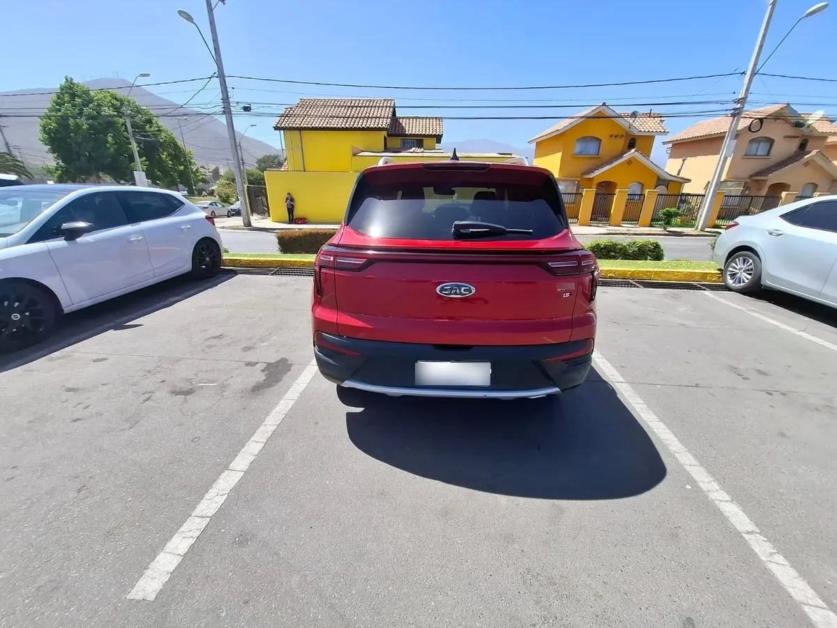 JAC JS4 1.5 Advance Cvt At año 2022