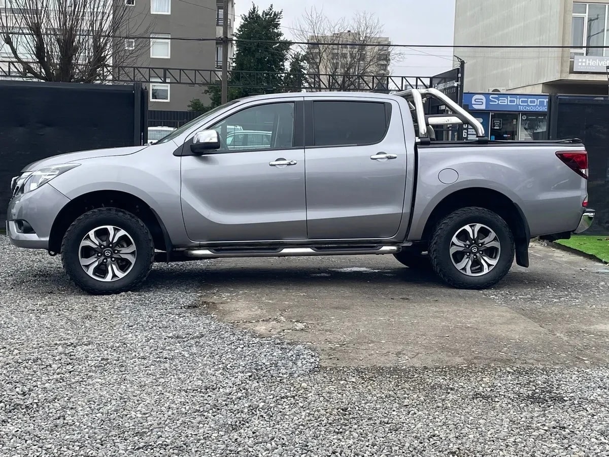 MAZDA BT-50 3.2 Dc Sdx High At 4x4 Diesel año 2022