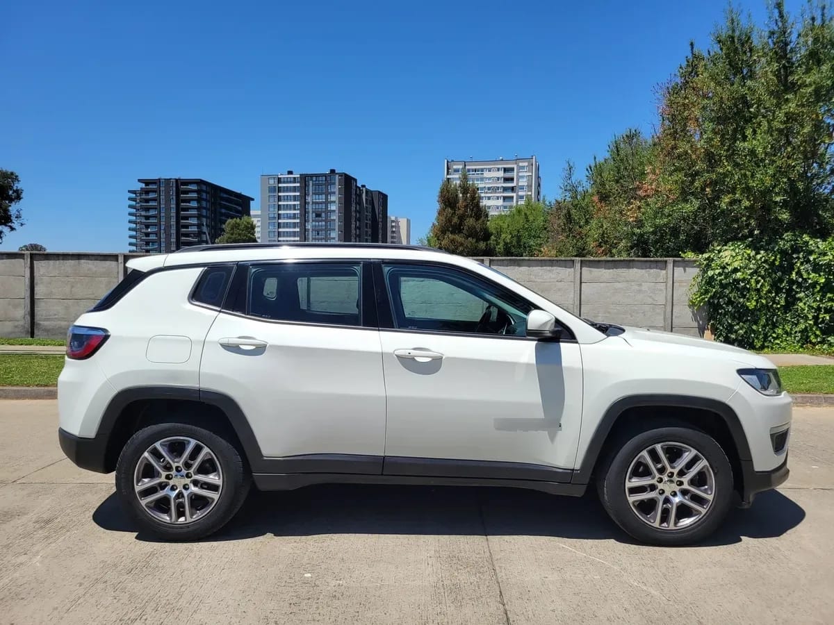 JEEP COMPASS 2.4 Sport At año 2021