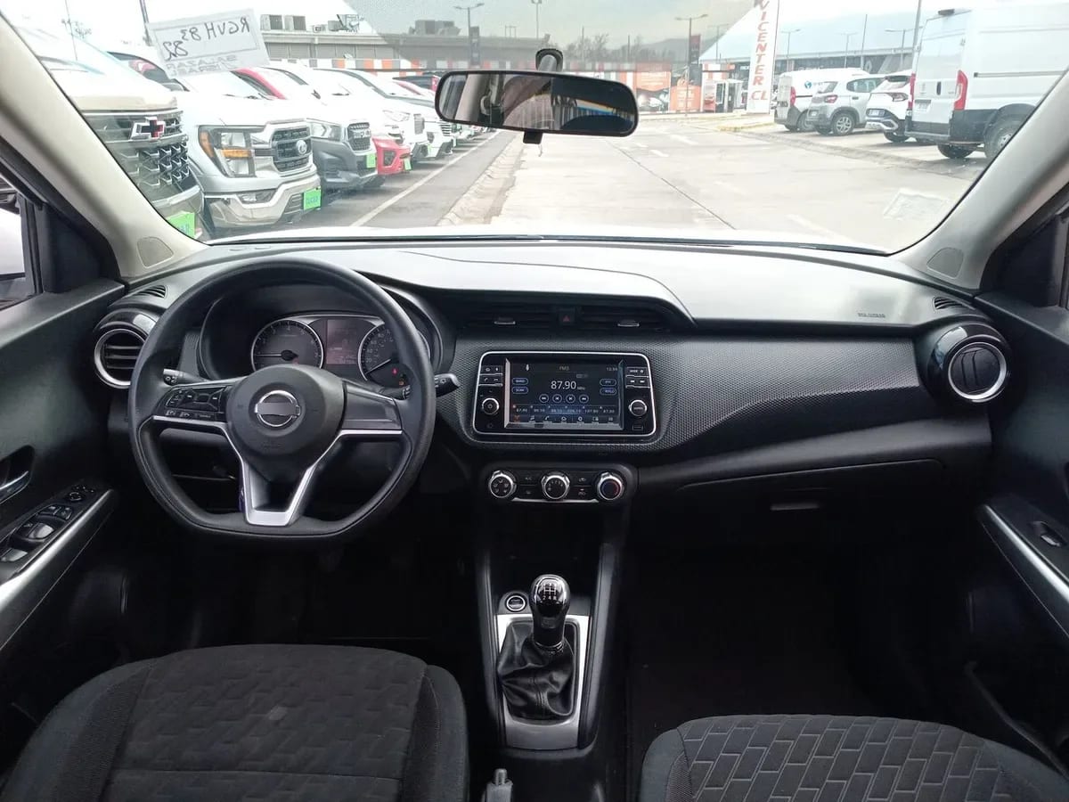 Nissan Kicks 1.6 Sense Mt 5p año 2022