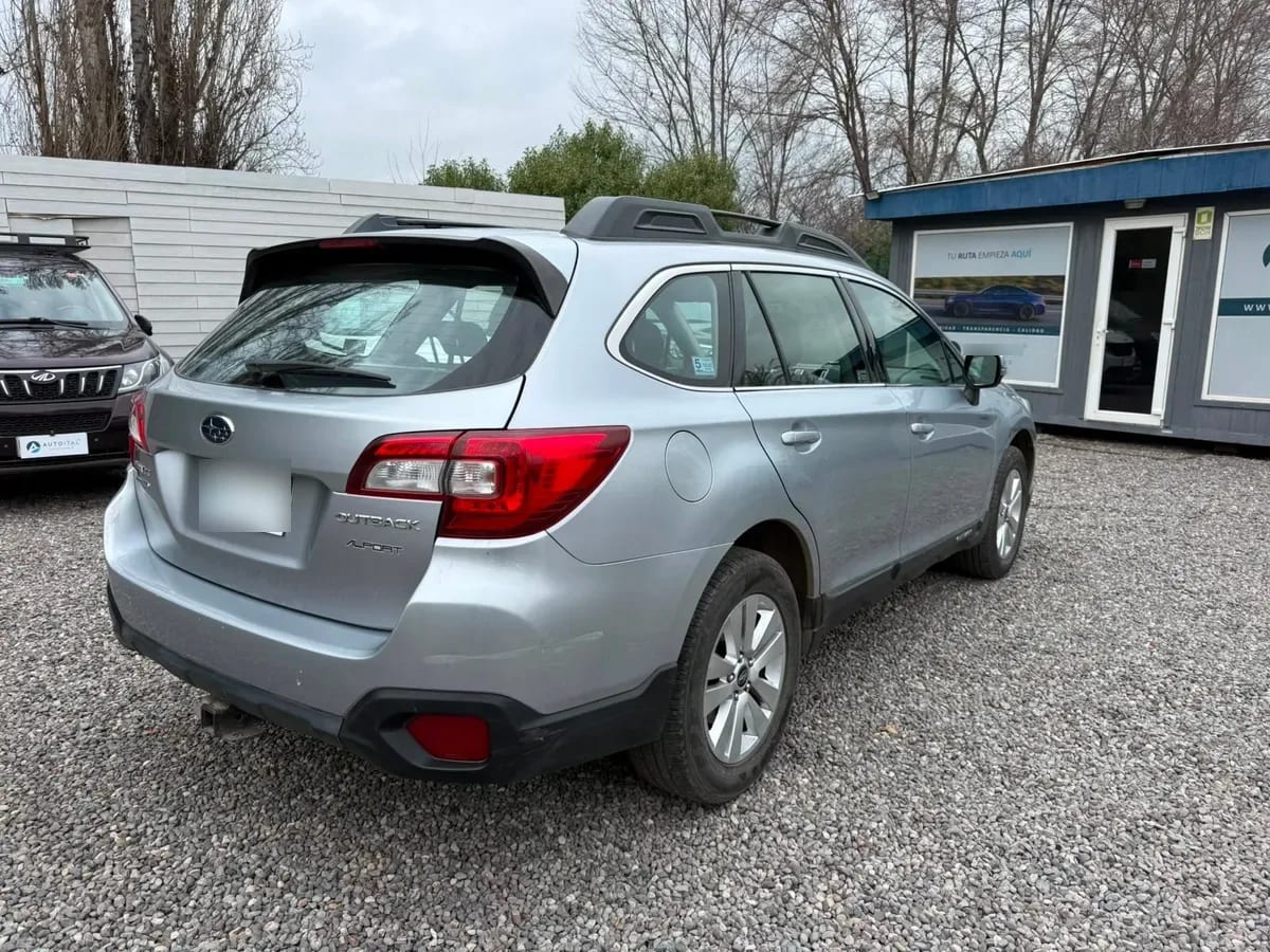 SUBARU OUTBACK 2.5 Cvt Xs At año 2017
