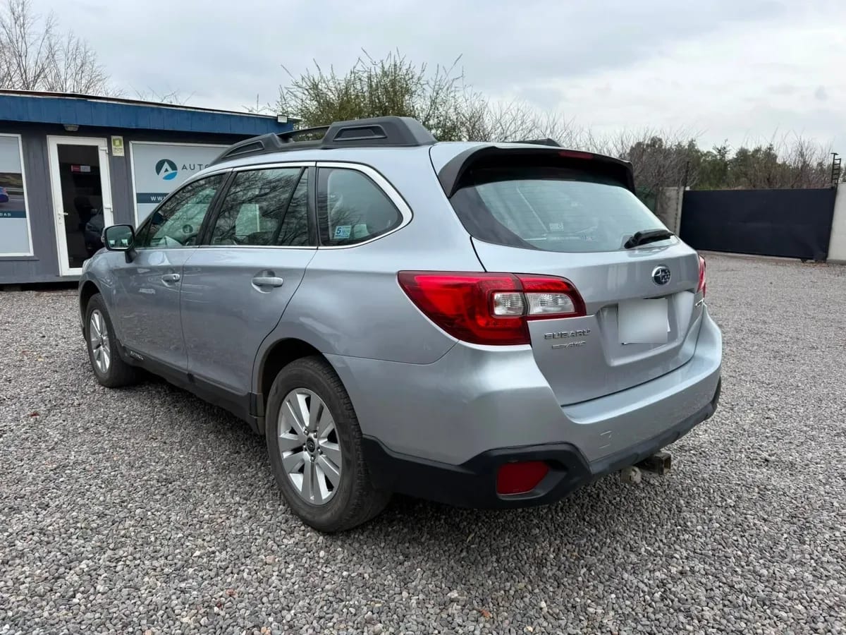 SUBARU OUTBACK 2.5 Cvt Xs At año 2017