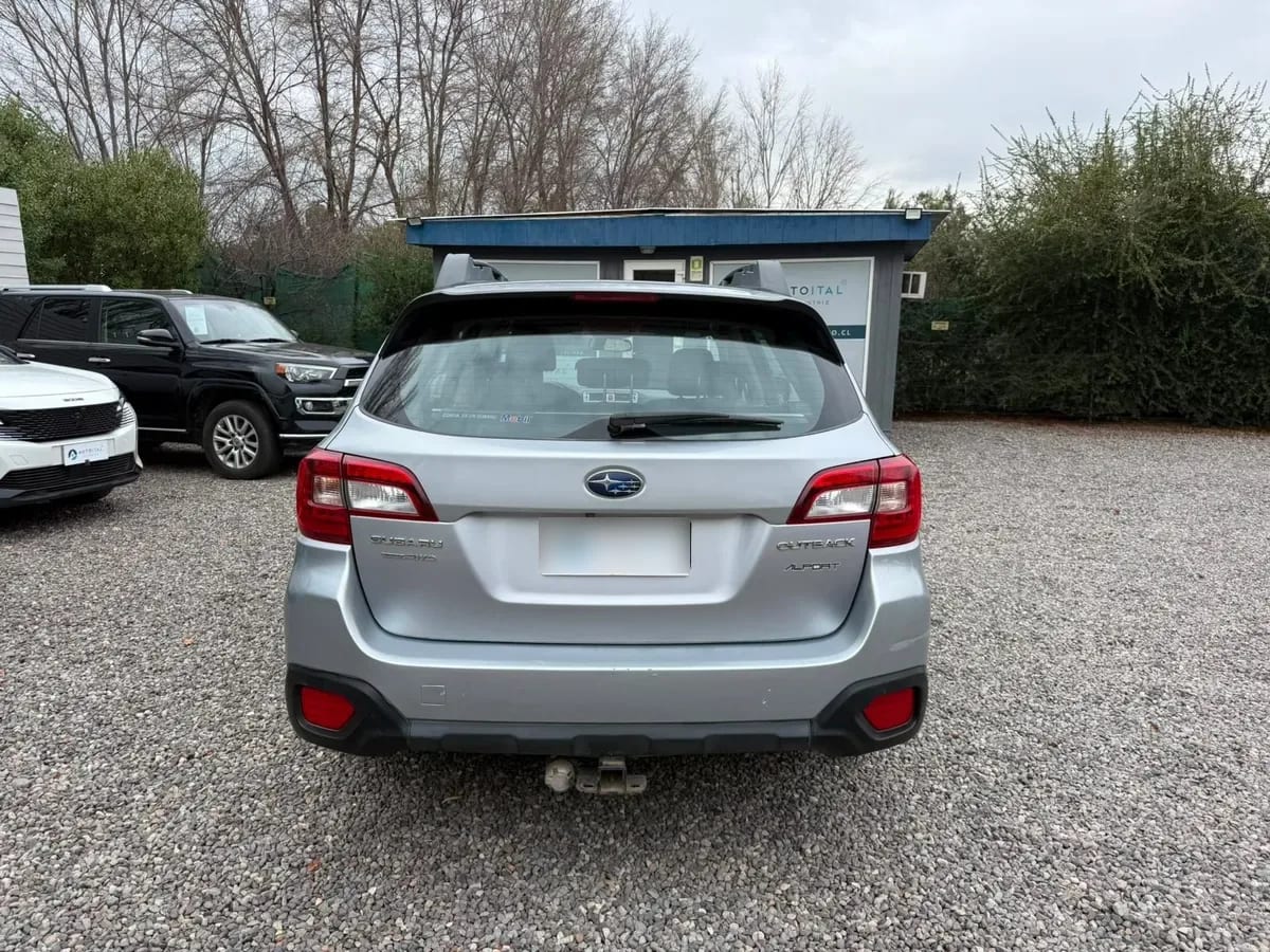 SUBARU OUTBACK 2.5 Cvt Xs At año 2017