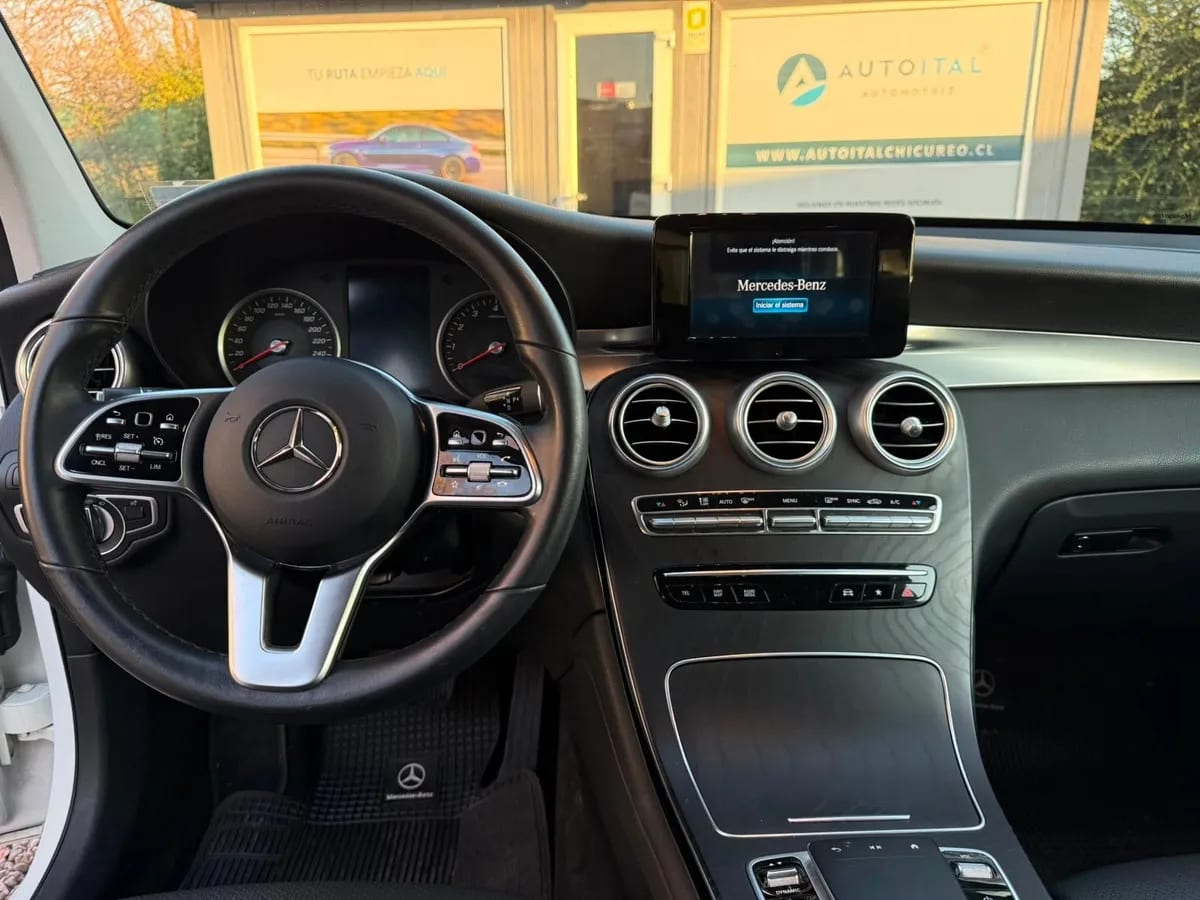 MERCEDES BENZ C200 Otra año 2022