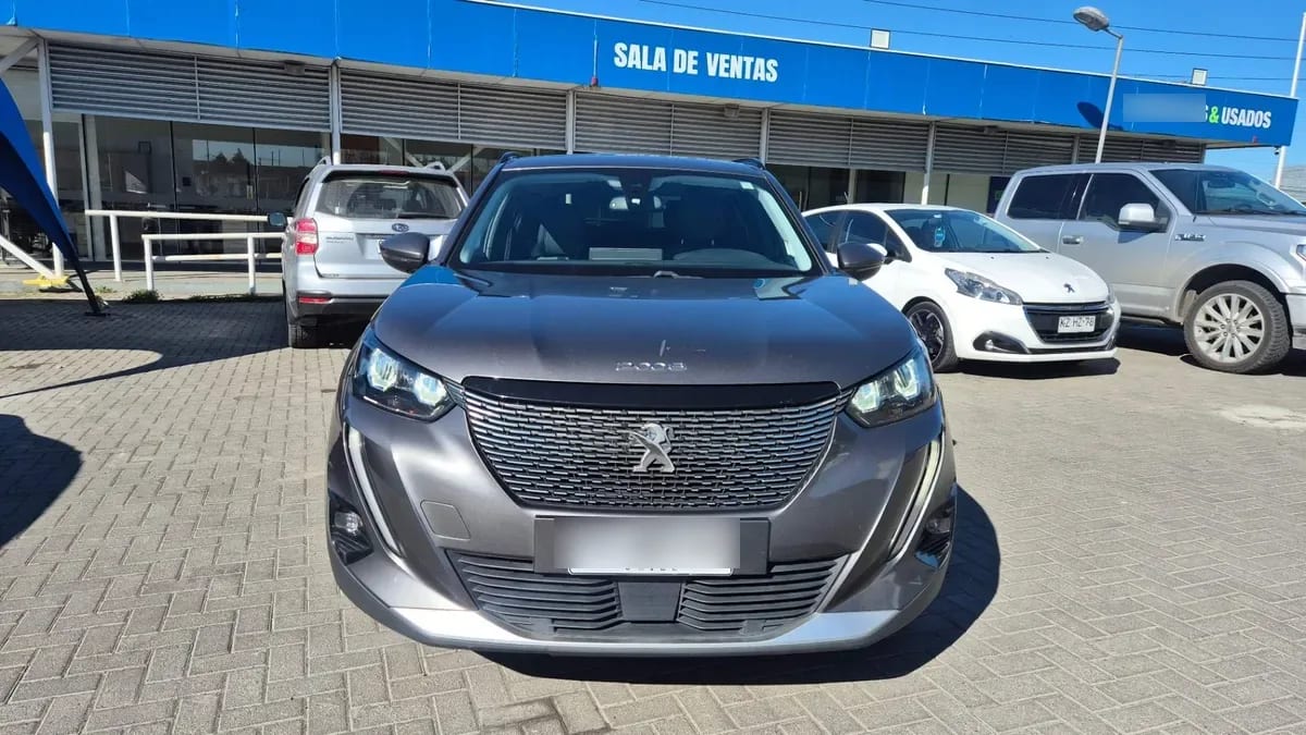 Peugeot 2008 1.5 Allure Bluehdi Diesel 4x2 130 At 5p año 2021