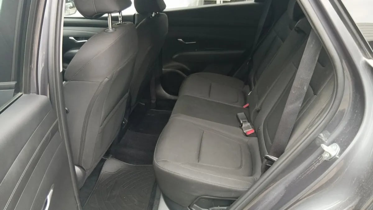 Hyundai Tucson 2.0 Nx4 Plus Fl Diesel 2wd At 5p año 2025