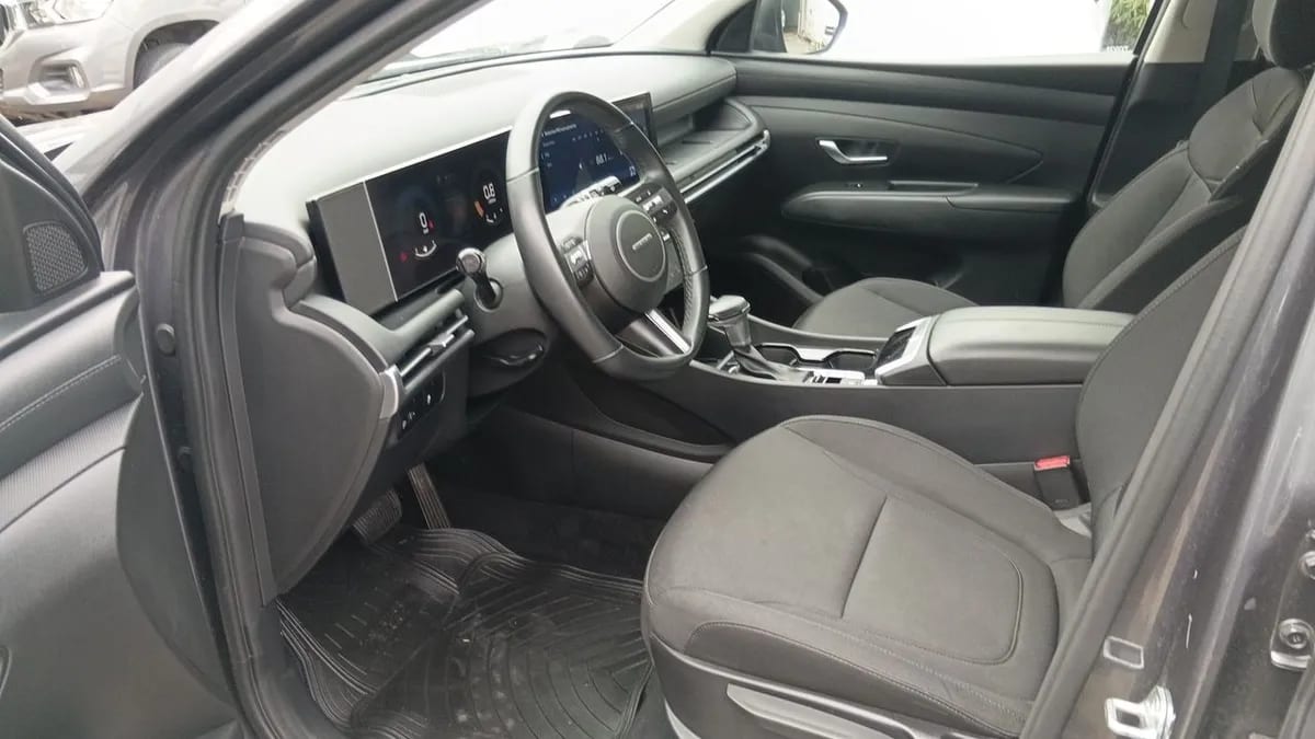 Hyundai Tucson 2.0 Nx4 Plus Fl Diesel 2wd At 5p año 2025