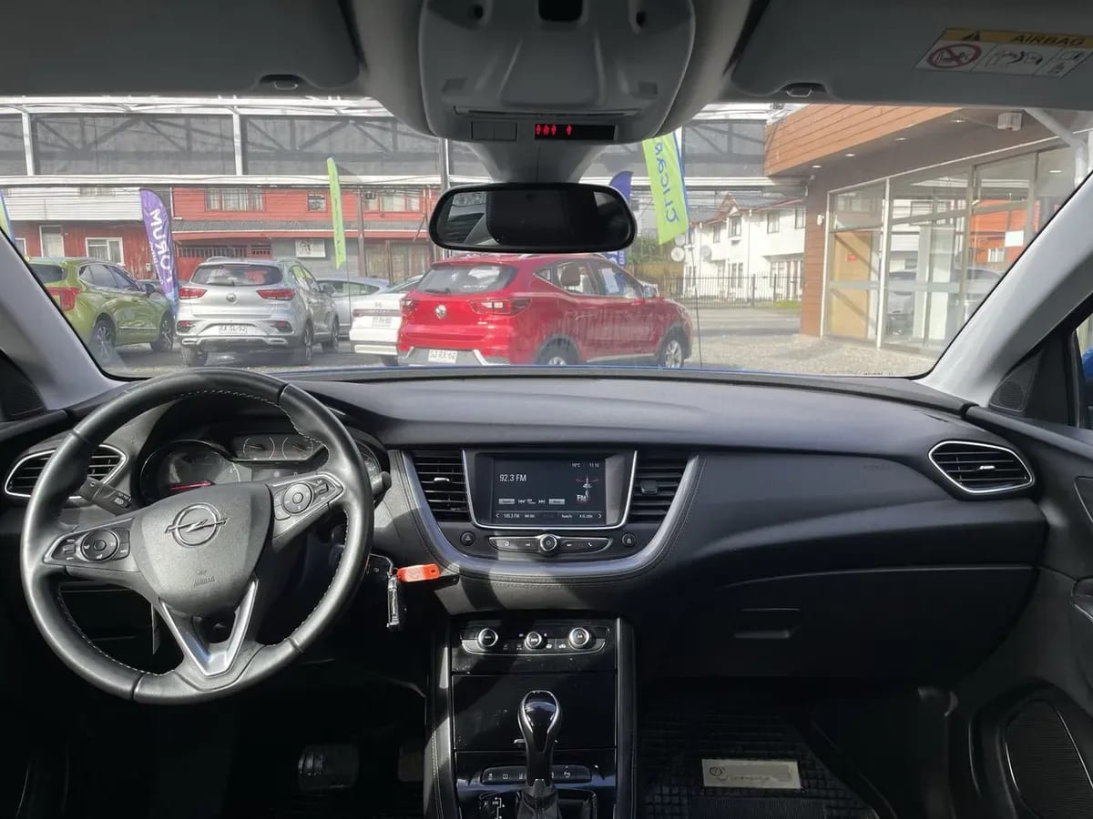 Opel Grandland 1.5 Dynamic Td Diesel At8 5p año 2021