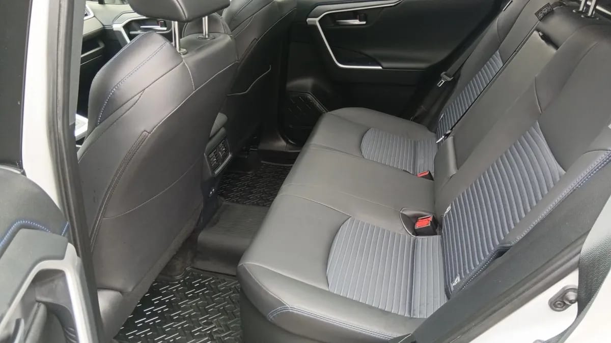 Toyota Rav 4 2.5 Xse Hybrid 4x2 Cvt At 5p año 2024