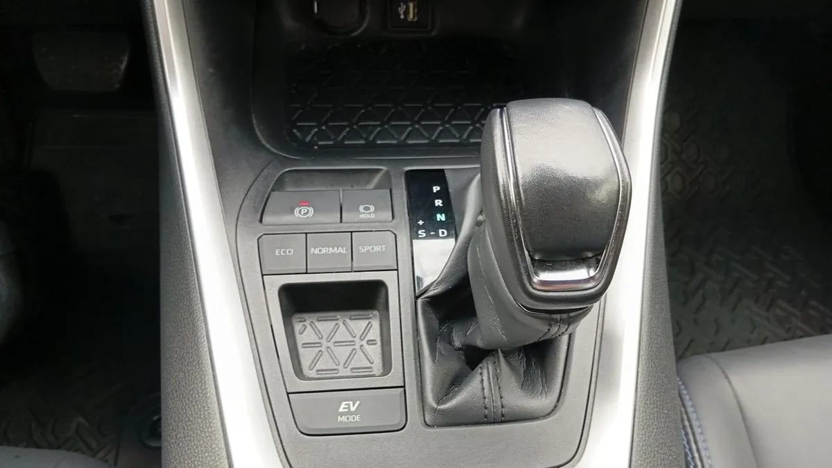 Toyota Rav 4 2.5 Xse Hybrid 4x2 Cvt At 5p año 2024