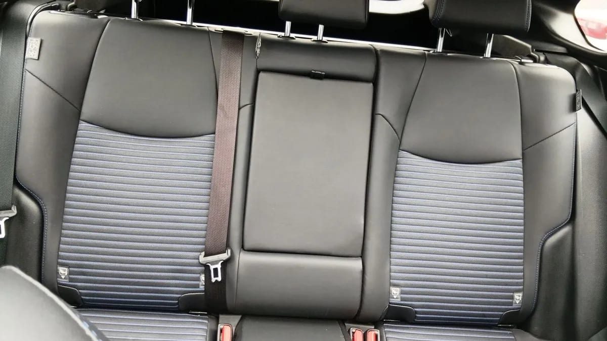 Toyota Rav 4 2.5 Xse Hybrid 4x2 Cvt At 5p año 2024