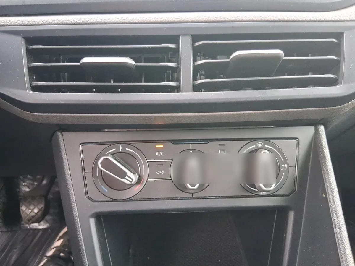 Volkswagen Polo 1.6 Comfortline 4x2 Mt5 5p año 2022