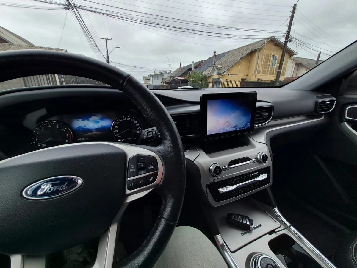 FORD EXPLORER 2.3 Ecoboost At año 2021