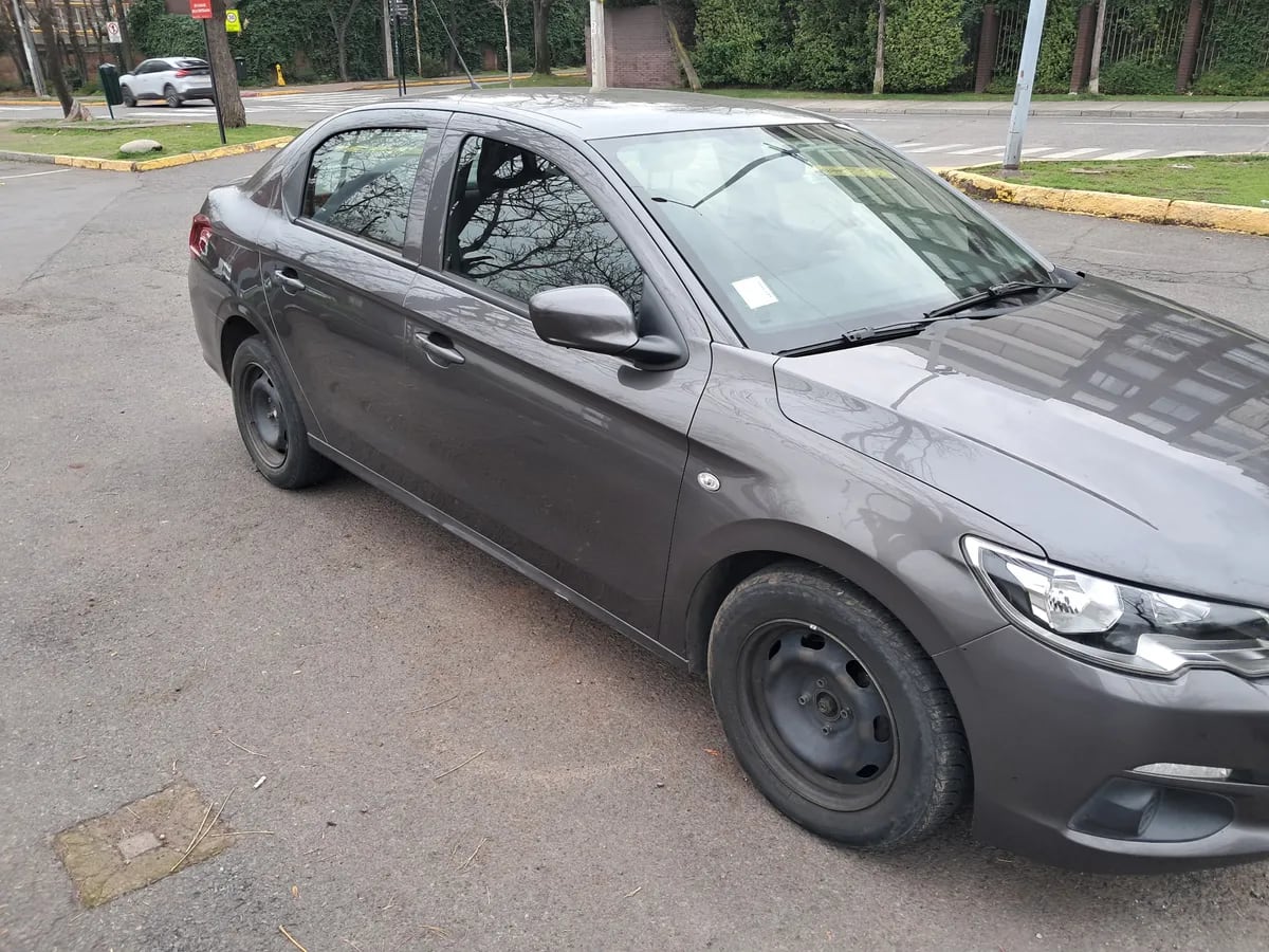 Peugeot 301 1.6 Active Hdi 92 Mt Diesel año 2021