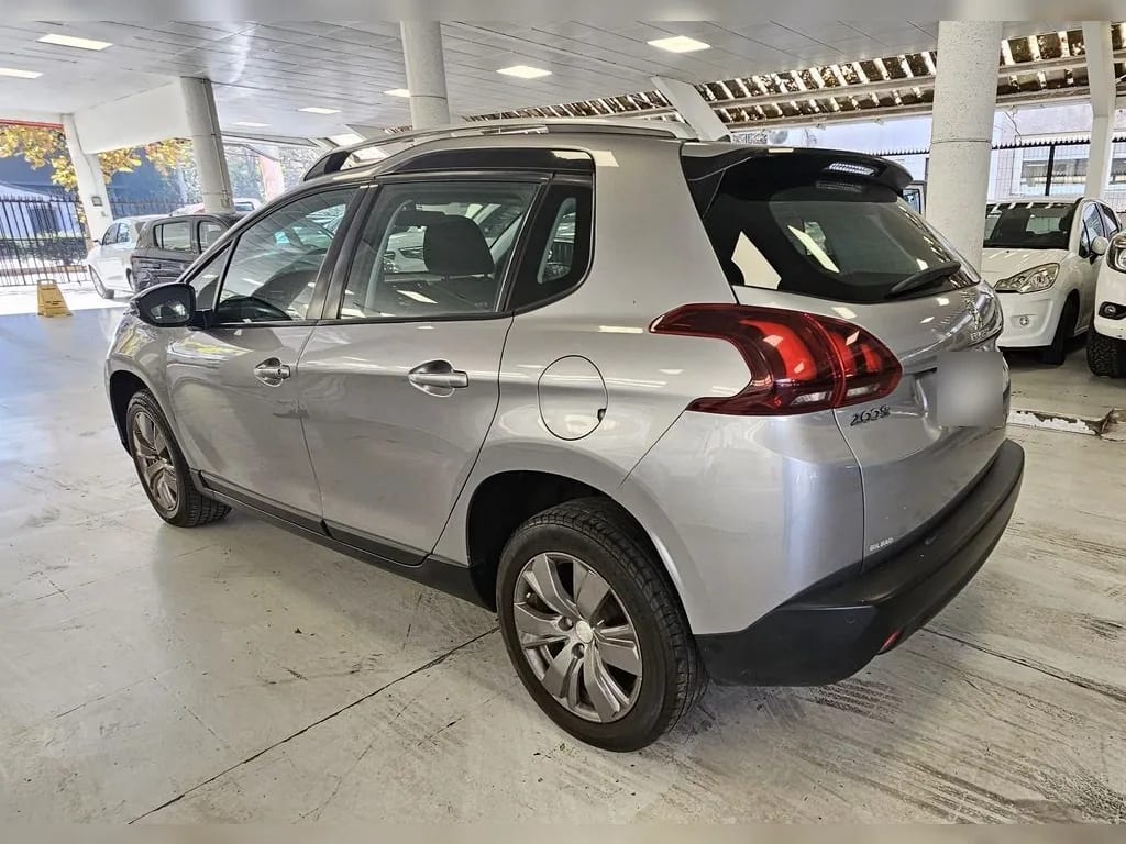 Peugeot 208 Peugeot 2008 Active Bluehdi 1.6 año 2019