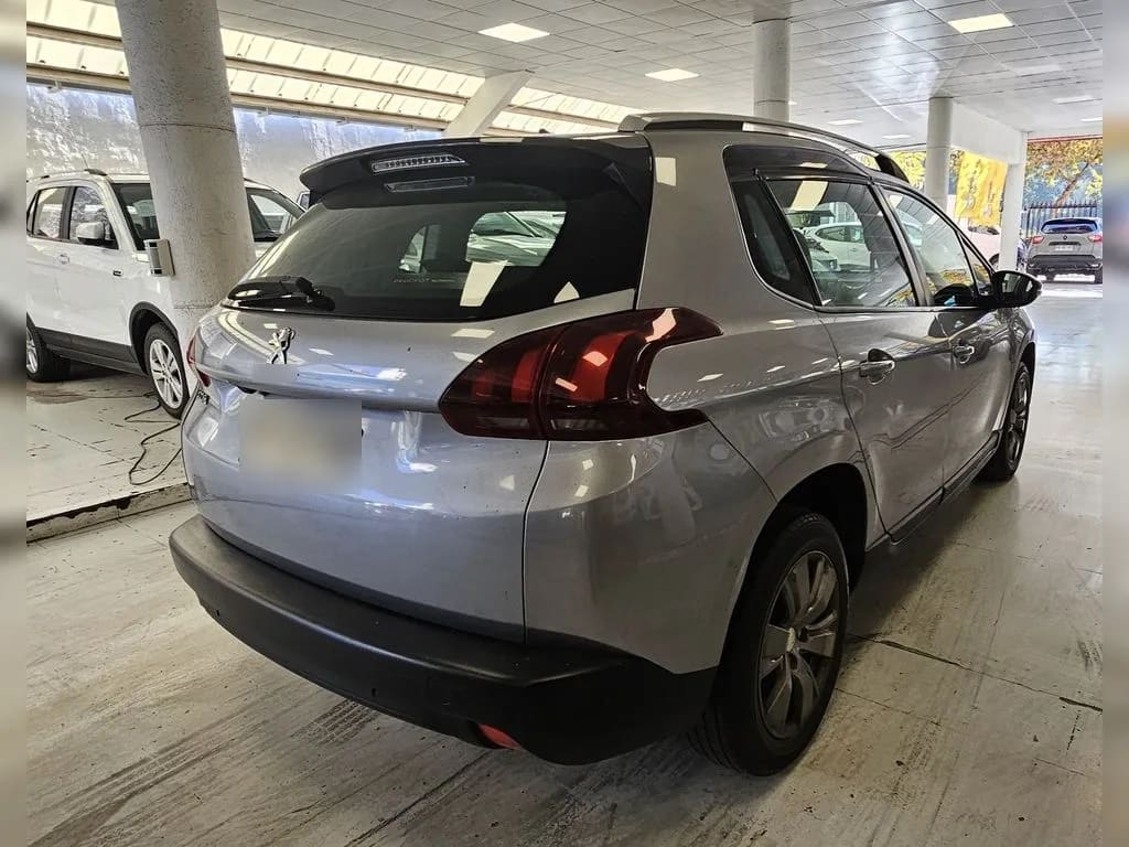 Peugeot 208 Peugeot 2008 Active Bluehdi 1.6 año 2019