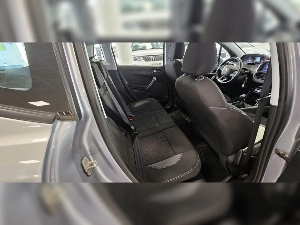 Peugeot 208 Peugeot 2008 Active Bluehdi 1.6 año 2019