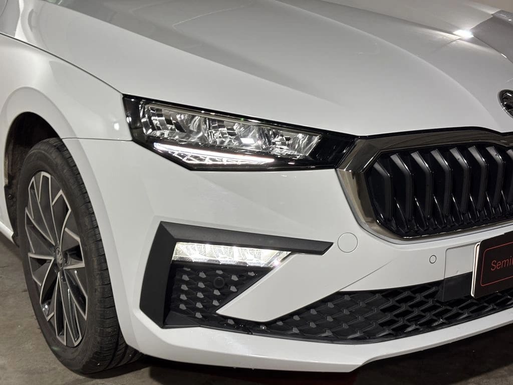 Skoda Scala 1.5 Tsi At - Design año 2025